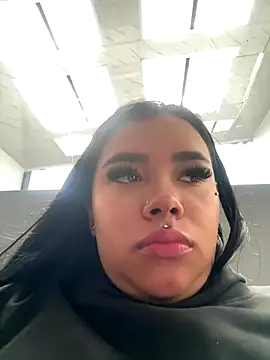 Snapshot of Liaevans__ chatting on 01-06-26, 06:56 Liaevans online show from 01-06-26, 06:56