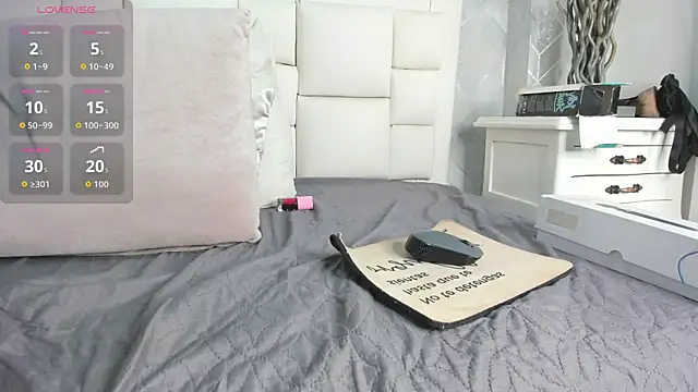 laura rouse7 online show from 03-02-26, 08:05