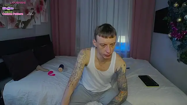 Snapshot of Jamie_Inked chatting on 01-17-26, 04:49 Jamie Inked online show from 01-17-26, 04:49