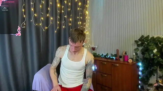 Snapshot of Jamie_Inked chatting on 02-01-26, 07:06 Jamie Inked online show from 02-01-26, 07:06