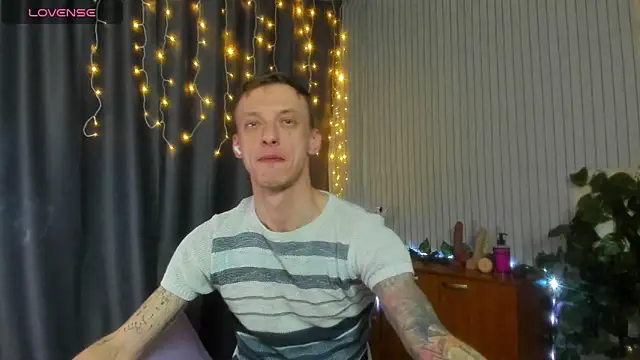 Snapshot of Jamie_Inked chatting on 02-02-26, 07:57 Jamie Inked online show from 02-02-26, 07:57