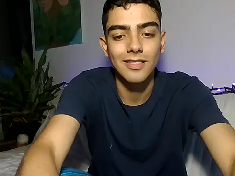 Snapshot of Colombian0baby chatting on 01-14-26, 09:18 Colombian0baby online show from 01-14-26, 09:18