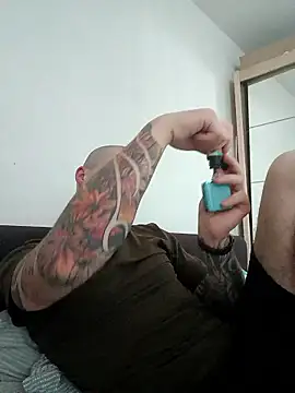 Snapshot of bulochnik chatting on 01-12-26, 12:12 bulochnik online show from 01-12-26, 12:12