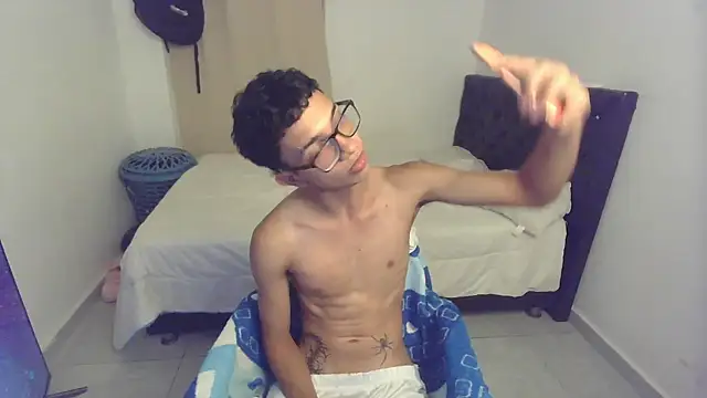 pocket loversxxx online show from 04-24-26, 03:19