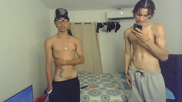 pocket loversxxx online show from 02-25-26, 04:01