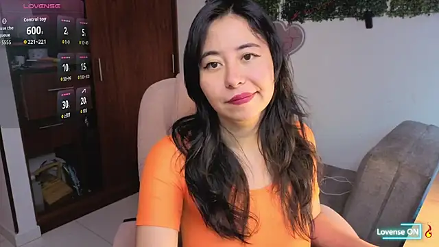 LolaOpalX online show from 05-05-26, 03:48