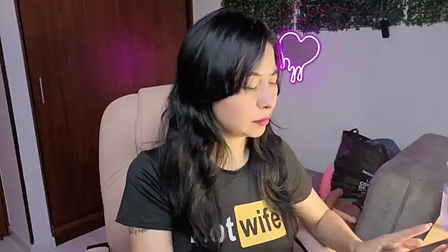 LolaOpalX online show from 04-13-26, 02:15