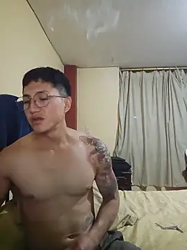 Xavlex0803 online show from 04-10-26, 12:06