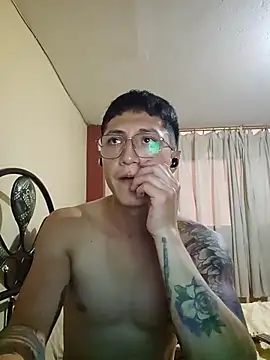 Xavlex0803 online show from 04-06-26, 11:17