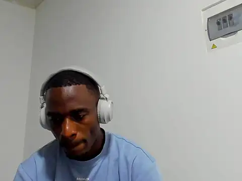 Snapshot of choppa_bbc chatting on 01-14-26, 04:05 choppa bbc online show from 01-14-26, 04:05