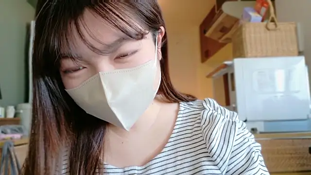   Yui  online show from 01-06-26, 02:59