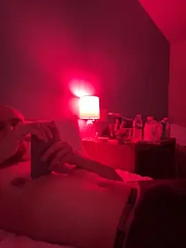 Snapshot of cloudyplay661 chatting on 02-05-26, 07:32 cloudyplay661 online show from 02-05-26, 07:32