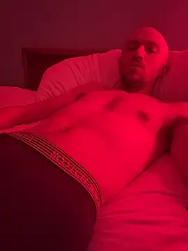 Snapshot of cloudyplay661 chatting on 02-05-26, 07:15 cloudyplay661 online show from 02-05-26, 07:15