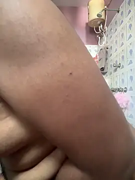 Snapshot of Lucky___05 chatting on 02-03-26, 04:10 Lucky 05 online show from 02-03-26, 04:10