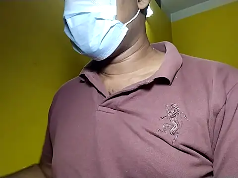 Snapshot of Lucky___05 chatting on 02-17-26, 06:11 Lucky 05 online show from 02-17-26, 06:11