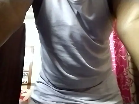 Snapshot of Lucky___05 chatting on 01-06-26, 05:17 Lucky 05 online show from 01-06-26, 05:17