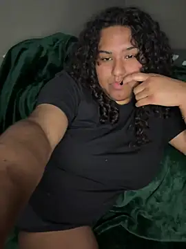 Snapshot of Angeliccreamyrican chatting on 04-19-26, 10:45 Angeliccreamyrican online show from 04-19-26, 10:45