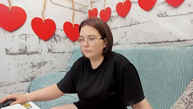 Sweetie Rozzy online show from 05-02-26, 01:33