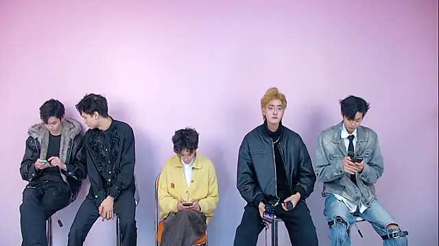 GG-boy002 online show from 01-10-26, 03:02