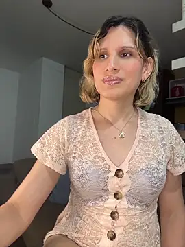 Snapshot of milablossom01 chatting on 06-06-26, 05:34 milablossom01 online show from 06-06-26, 05:34