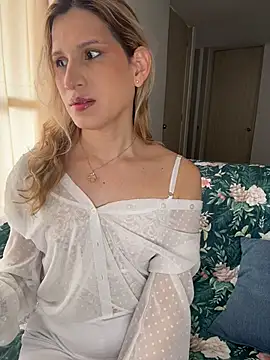 milablossom01 online show from 02-20-26, 04:20