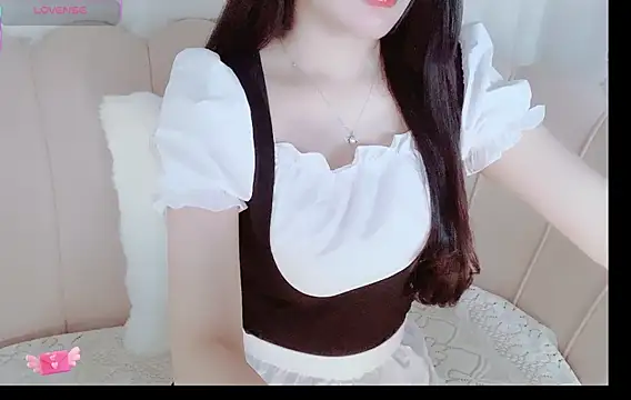 Snapshot of Junnatalie__ chatting on 04-09-26, 05:31 Junnatalie online show from 04-09-26, 05:31