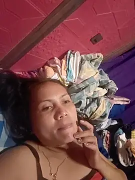 Snapshot of prettymomma24xx chatting on 06-30-26, 12:49 prettymomma24xx online show from 06-30-26, 12:49