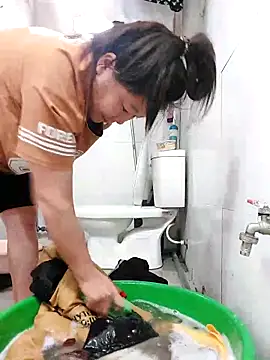 Snapshot of donaaa2 chatting on 02-15-26, 02:23 donaaa2 online show from 02-15-26, 02:23