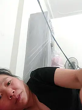 donaaa2 online show from 04-01-26, 01:52