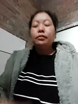 Snapshot of donaaa2 chatting on 02-13-26, 01:16 donaaa2 online show from 02-13-26, 01:16