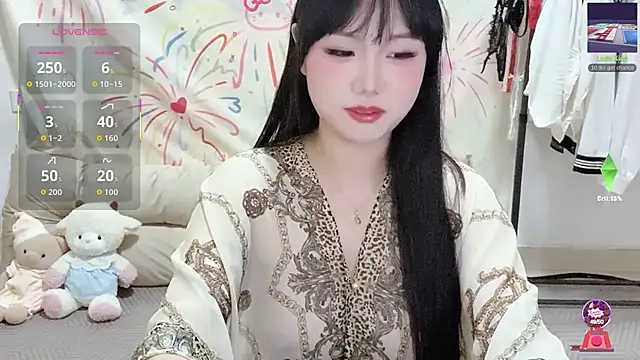 xiaoguai99 online show from 05-12-26, 01:06