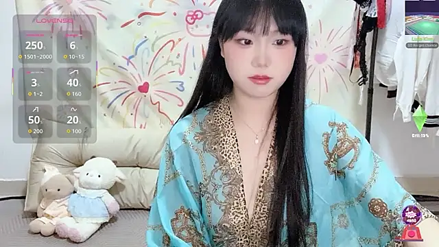 xiaoguai99 online show from 05-06-26, 01:04