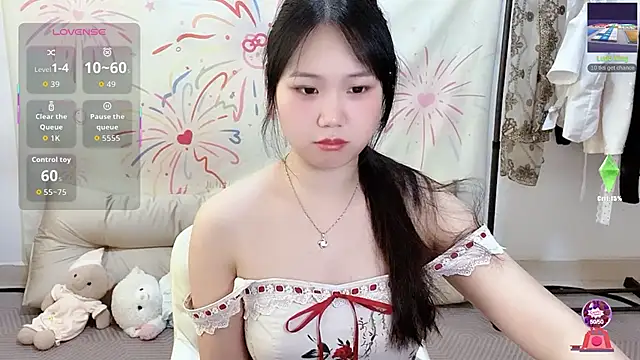 Snapshot of xiaoguai99 chatting on 07-26-26, 06:42 xiaoguai99 online show from 07-26-26, 06:42