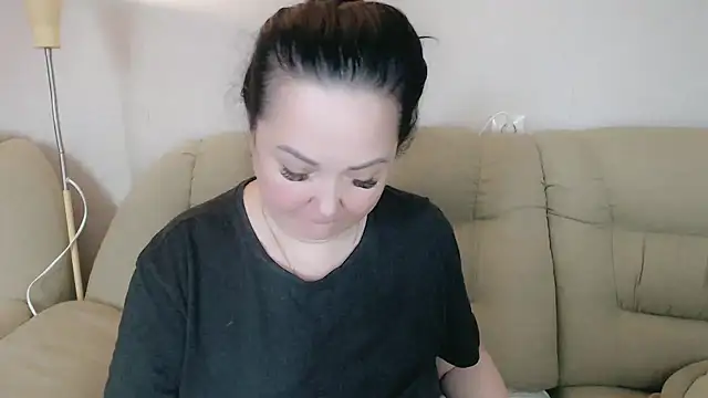 infinity loveliness online show from 02-16-26, 06:45