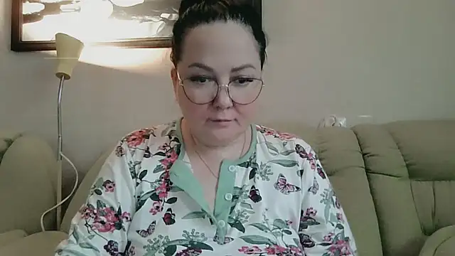infinity loveliness online show from 04-19-26, 07:31