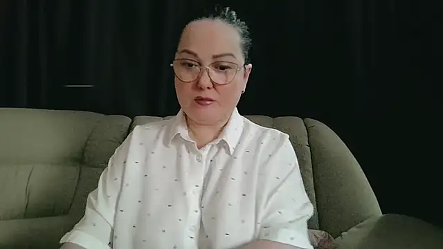 infinity loveliness online show from 03-25-26, 07:30