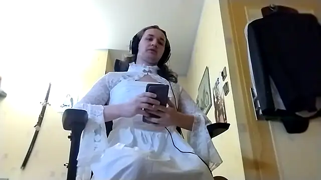 julialafemboy59 online show from 02-09-26, 10:02