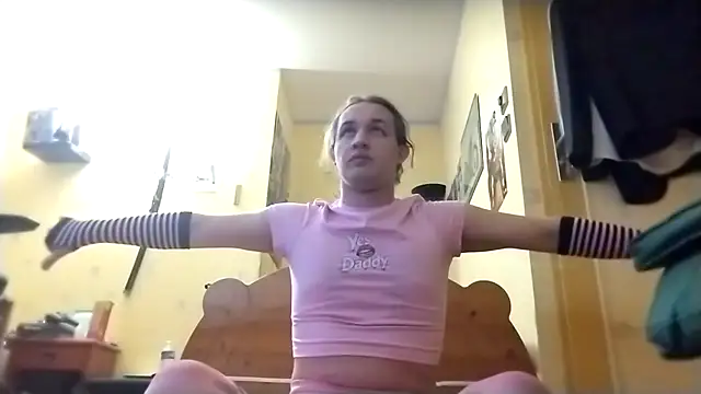 julialafemboy59 online show from 01-12-26, 01:29