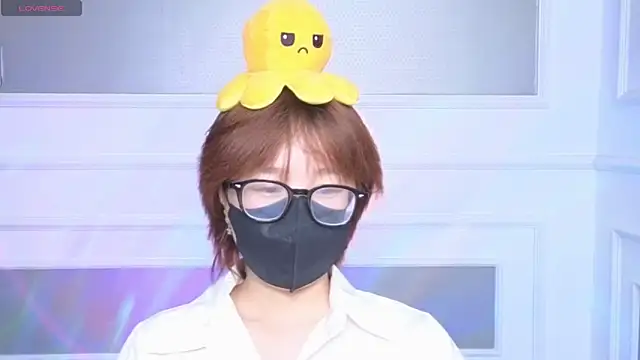     Peanut     online show from 05-15-26, 03:21