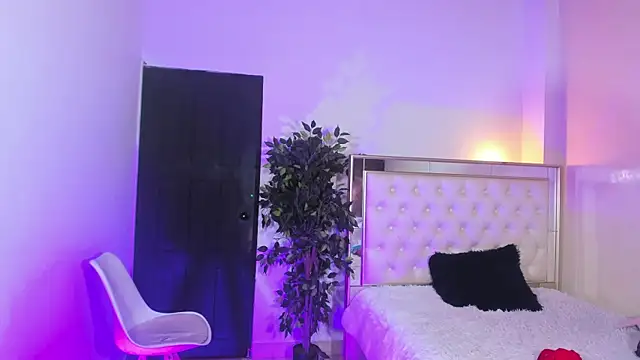 Im FelixHunter online show from 04-12-26, 11:24