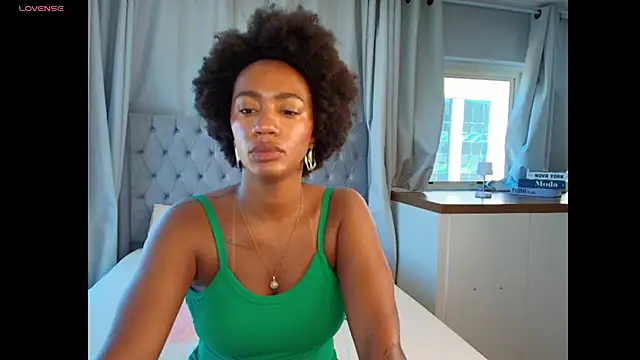 Patricia Rosse21 online show from 03-25-26, 11:20