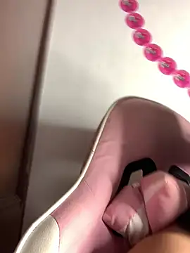 DulcePiink online show from 03-03-26, 07:54