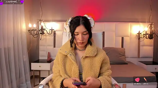 Snapshot of MAGIC_ISIS_ chatting on 01-17-26, 04:27 MAGIC ISIS online show from 01-17-26, 04:27