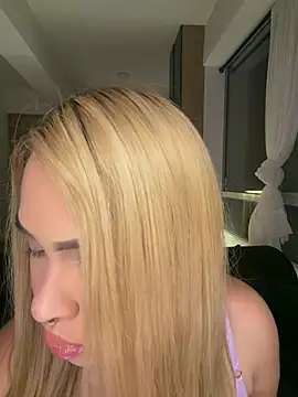 Snapshot of karymoron chatting on 02-12-26, 05:29 karymoron online show from 02-12-26, 05:29