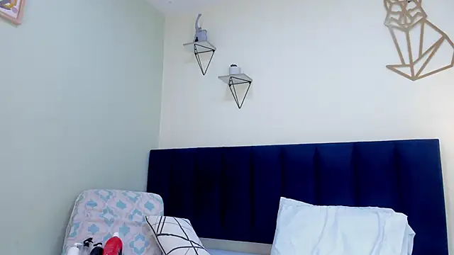 mayaevansmg online show from 06-20-26, 12:10
