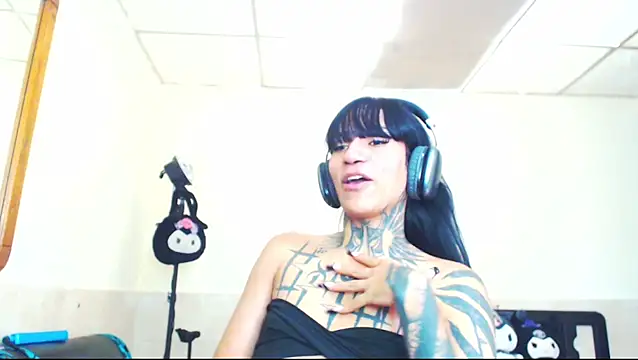 jazmin wolf online show from 05-07-26, 03:04
