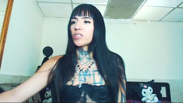 jazmin wolf online show from 06-20-26, 04:56