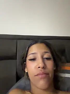 vicky bass  online show from 05-19-26, 01:10