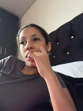 vicky bass  online show from 03-09-26, 08:12