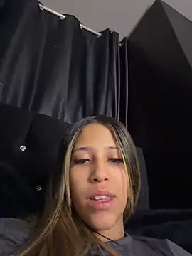 vicky bass  online show from 04-11-26, 02:30